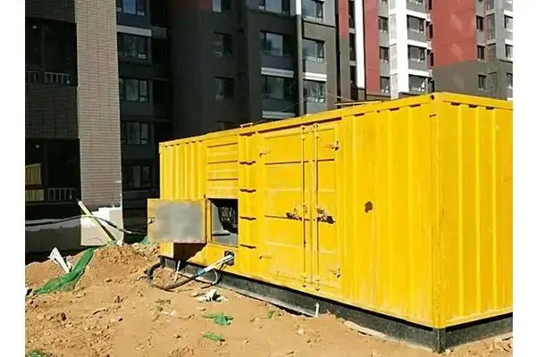 章丘发电机租赁中燃油压力过低会对发动机的哪些部件造成损坏？